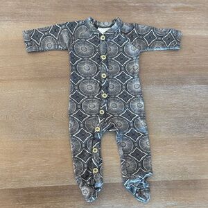 Kate Quinn charcoal batik footies
